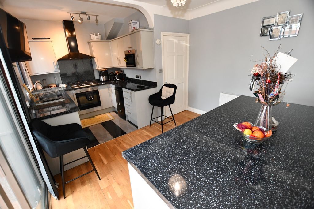 Property photo 1 of 19 Dsc_4675