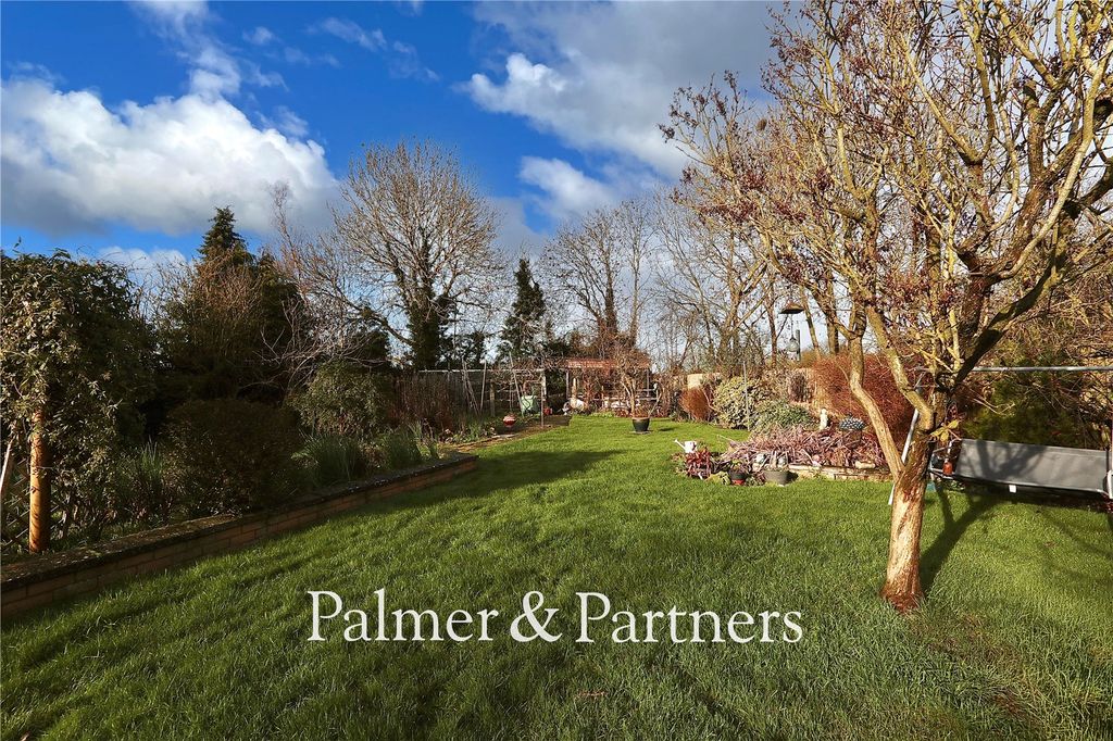 Property photo 3 of 28 Picture No. 03