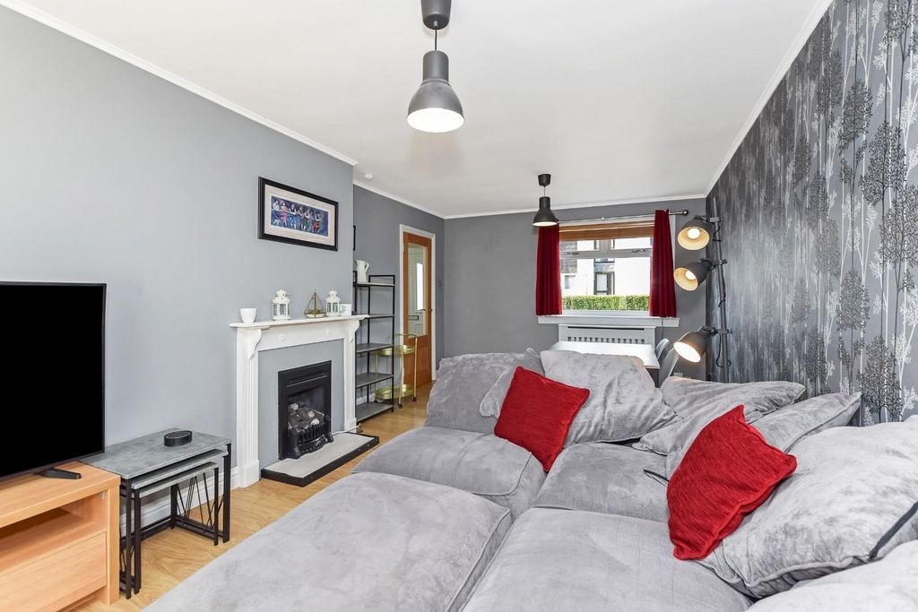 Property photo 2 of 19 03.Jpg