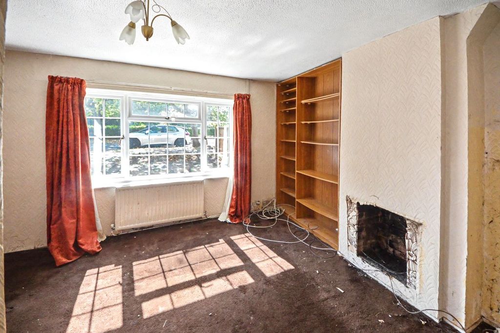 Property photo 3 of 17