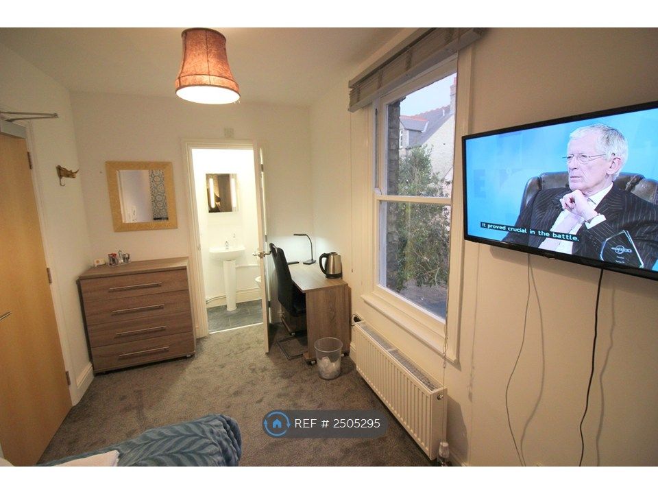 Property photo 3 of 10 Single Studio