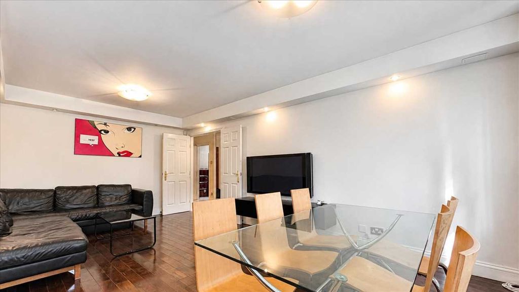 Property photo 3 of 13