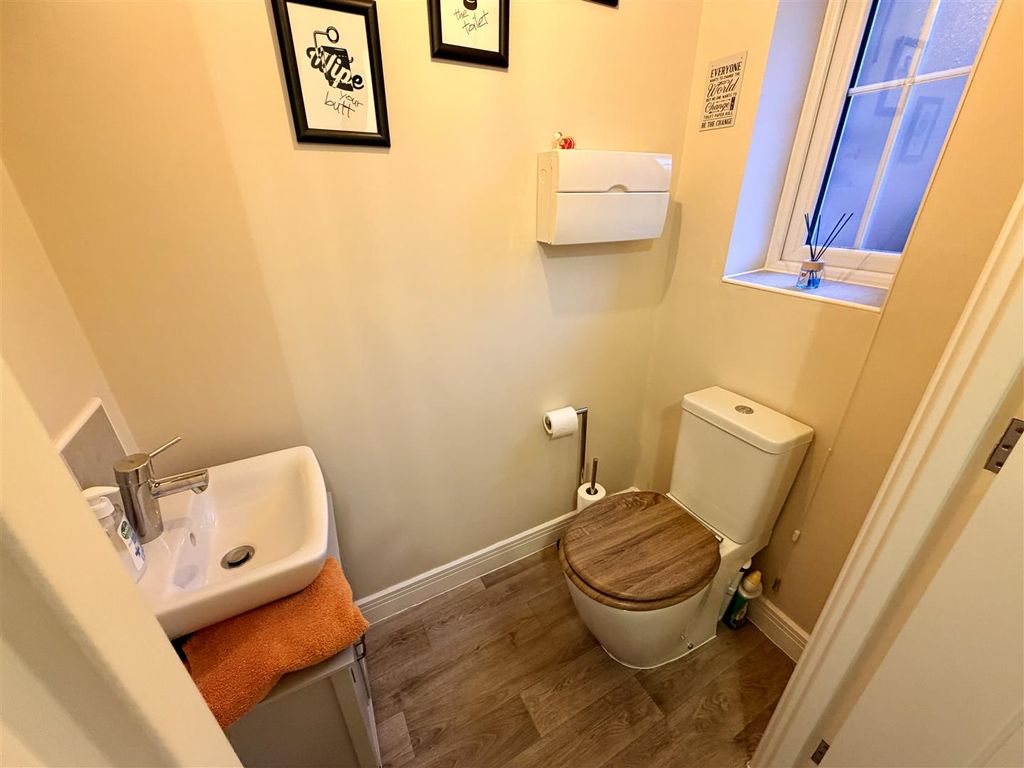 Property photo 3 of 18 Img_1132.Jpeg