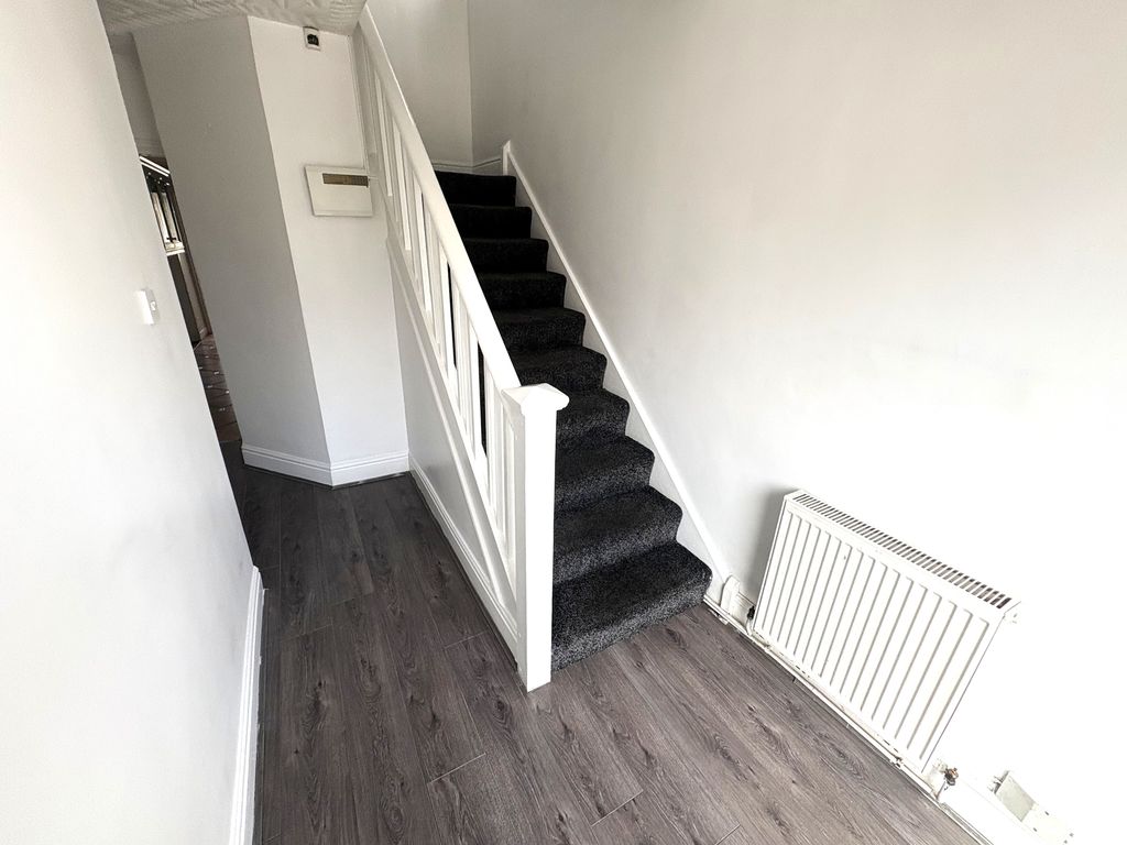 Property photo 2 of 13 Wntrance Hall Use