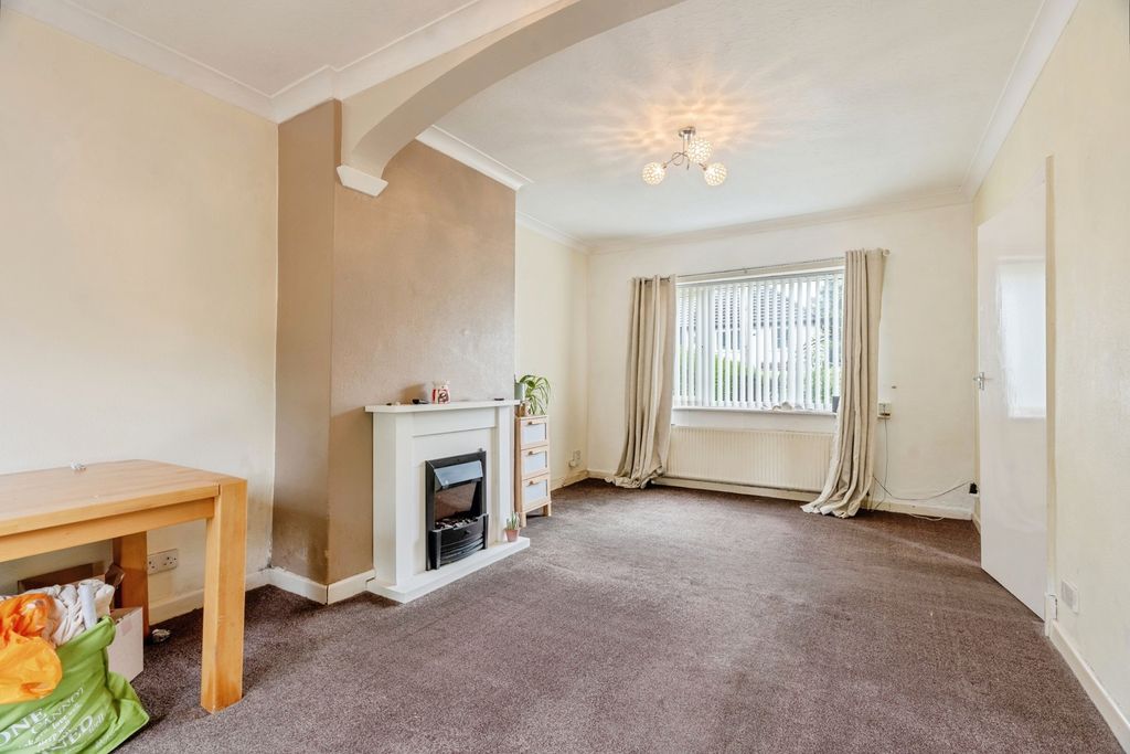Property photo 3 of 18 Pbox-Img.Jpg