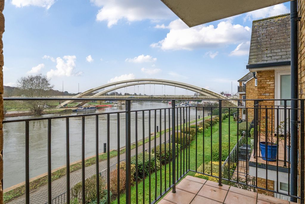 Property photo 3 of 13 1418703-2-699712d...