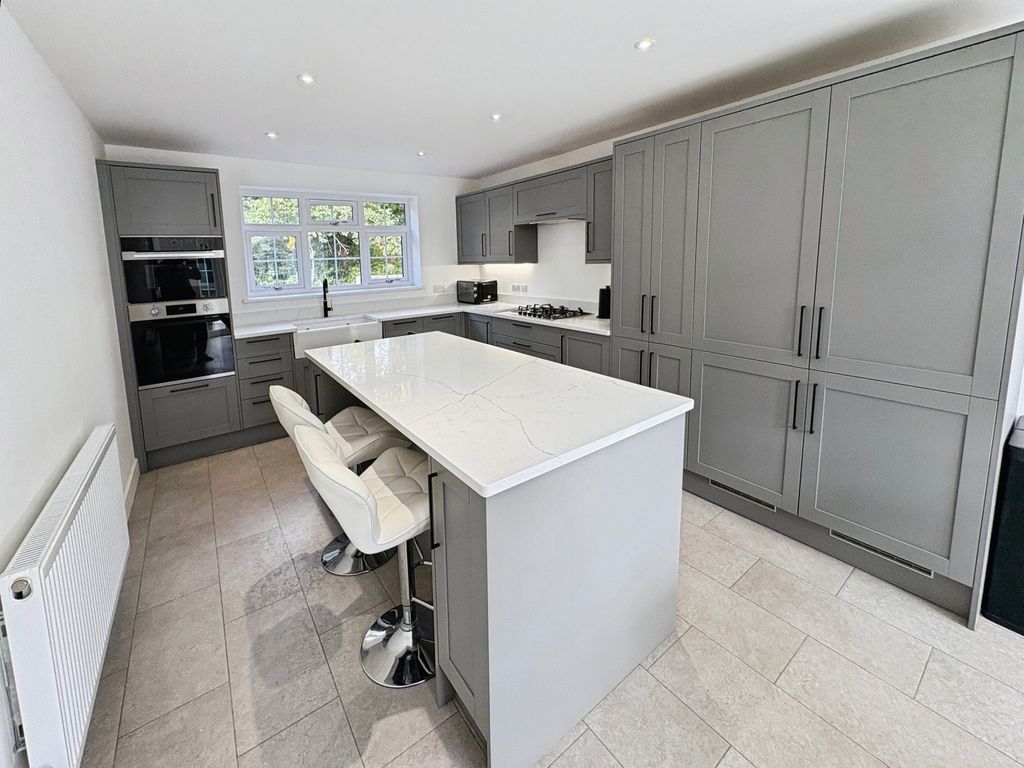 Property photo 3 of 20 Fac8B441-Img_6563