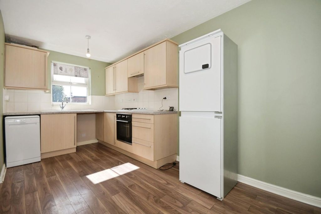 Property photo 2 of 15 Kitchen.Jpg