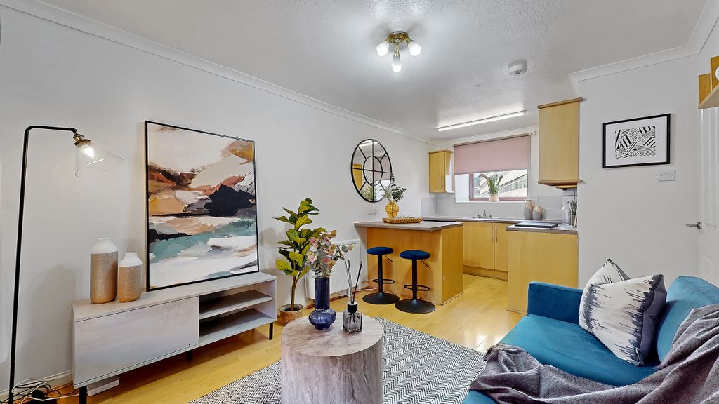 Property photo 2 of 24 16-Print-124 Houldsworth Street 51 Minerva Court_2