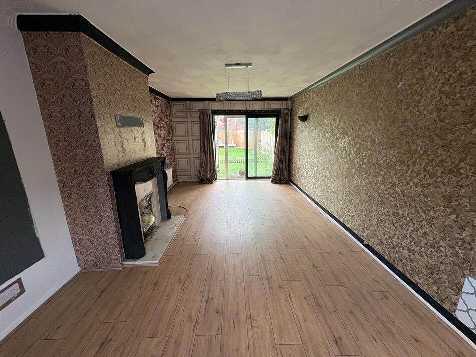 Property photo 2 of 16 Living Room