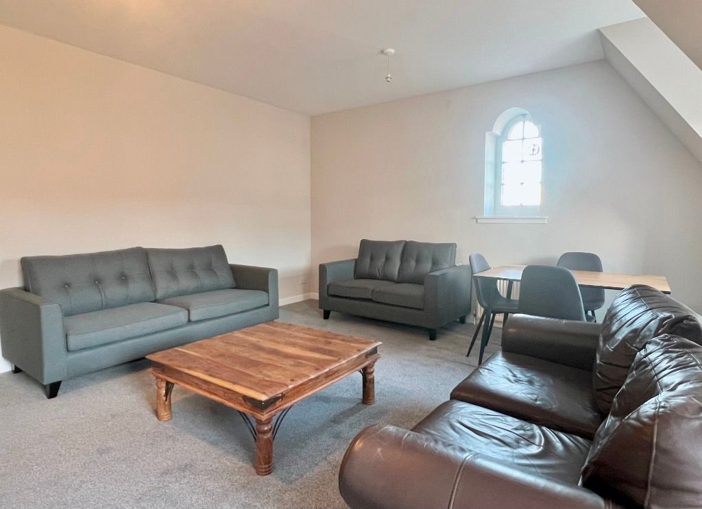 Property photo 3 of 12 Photo 3