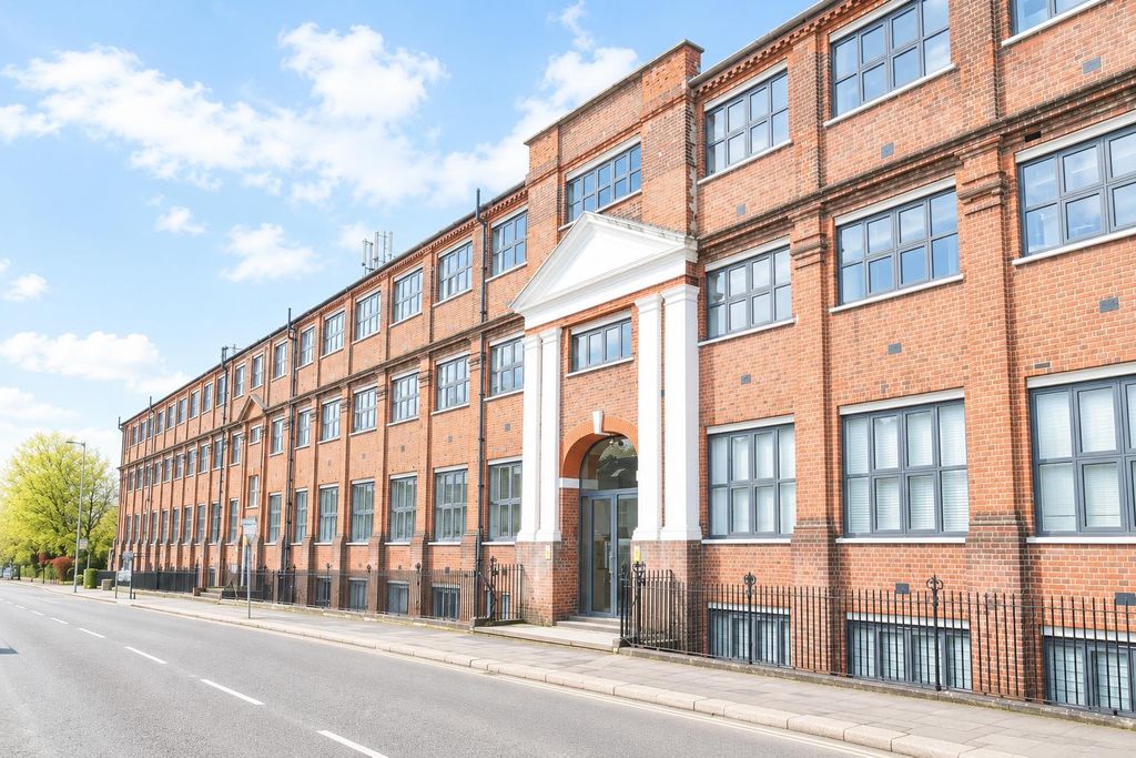 Property photo 1 of 8 Coopers Estate Agents