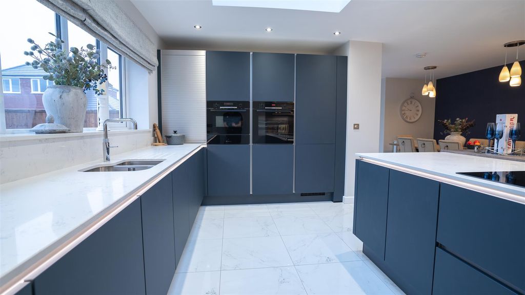 Property photo 2 of 12 Stancliffe Homes -26.Jpg