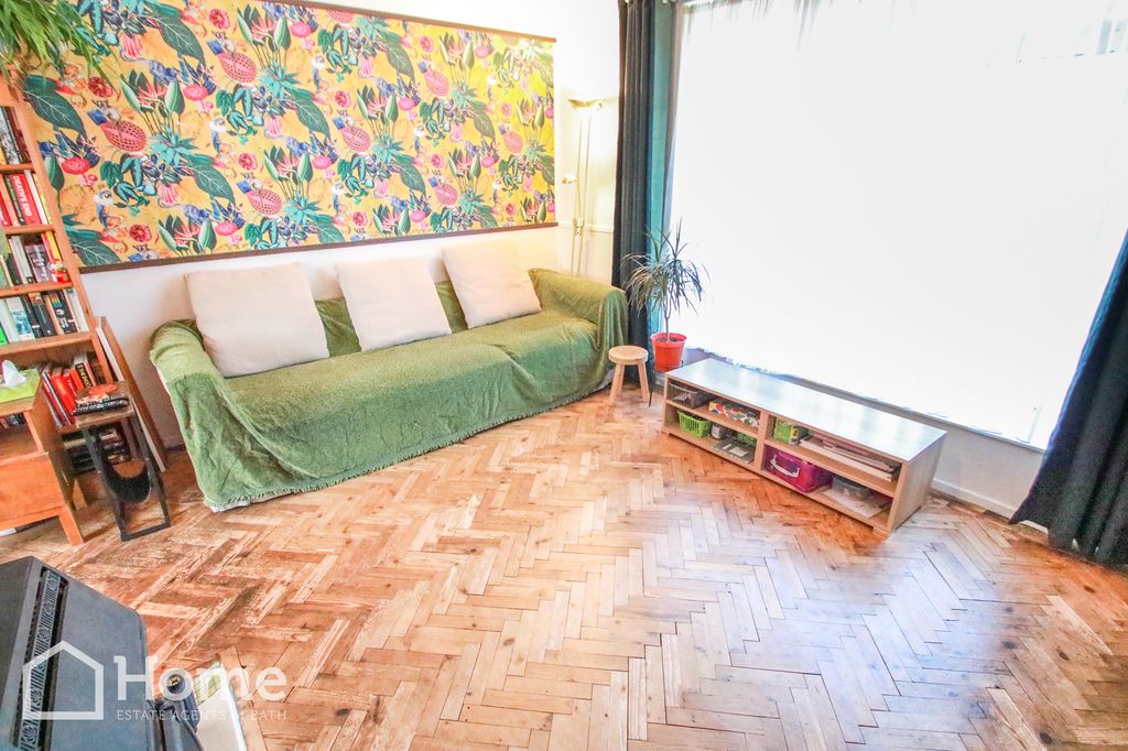 Property photo 2 of 24