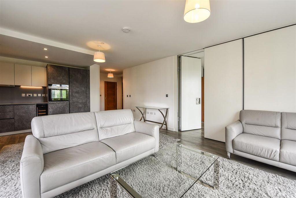 Property photo 3 of 9 Bright Open-Plan Lounge With Sleek Furniture...