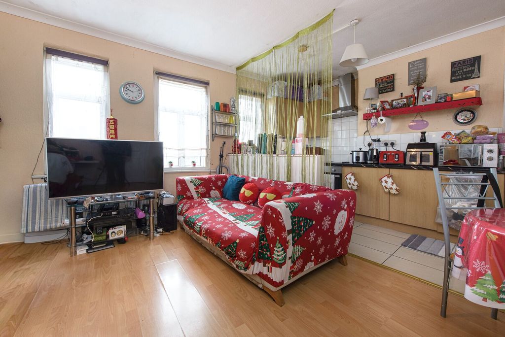 Property photo 2 of 4