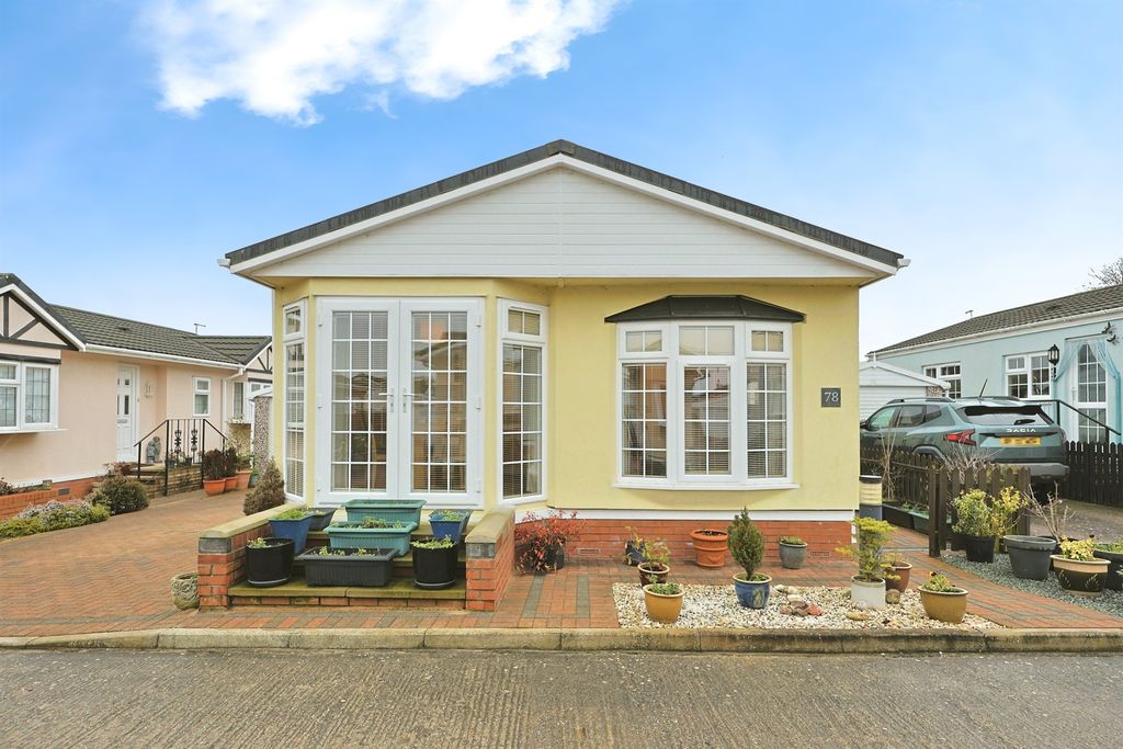 Property photo 1 of 24