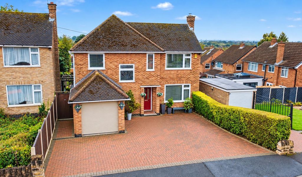 Property photo 1 of 33