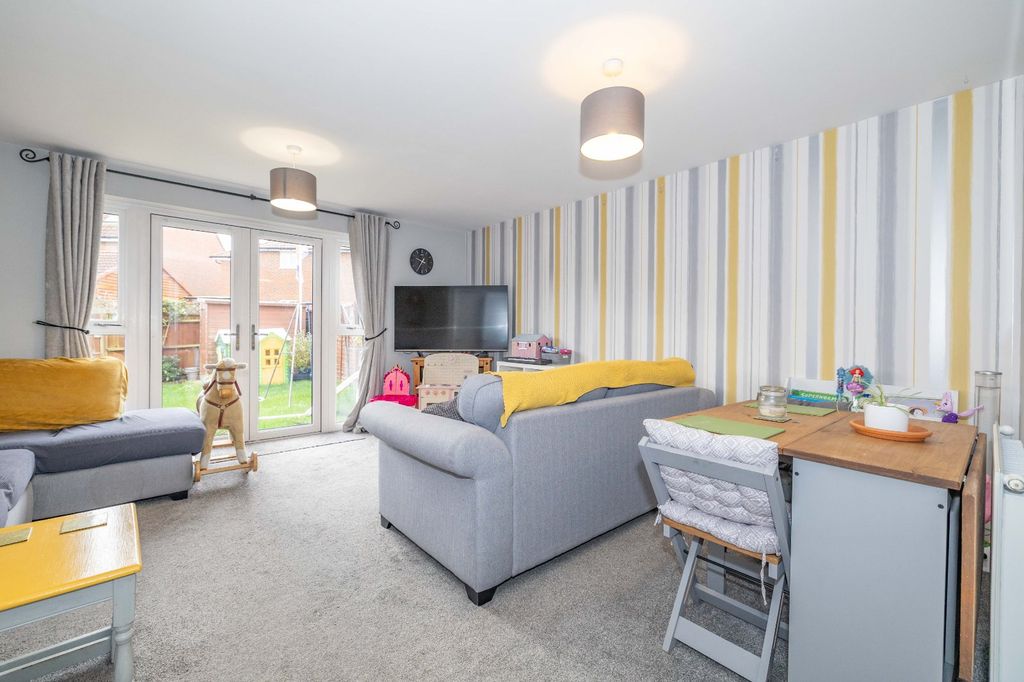 Property photo 3 of 13 Picture 3