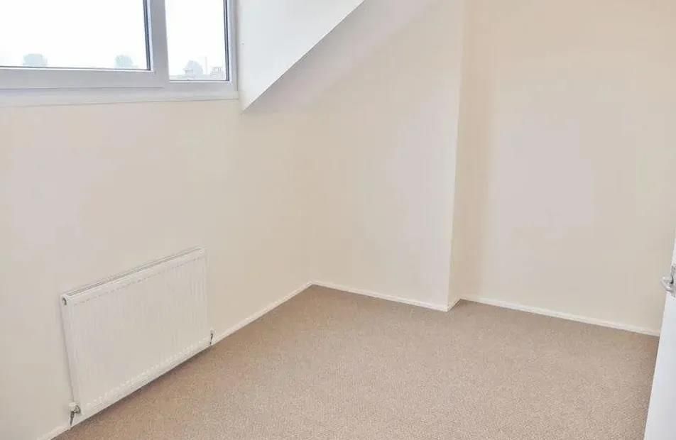 Property photo 3 of 3 Bedroom Copy.Jpg