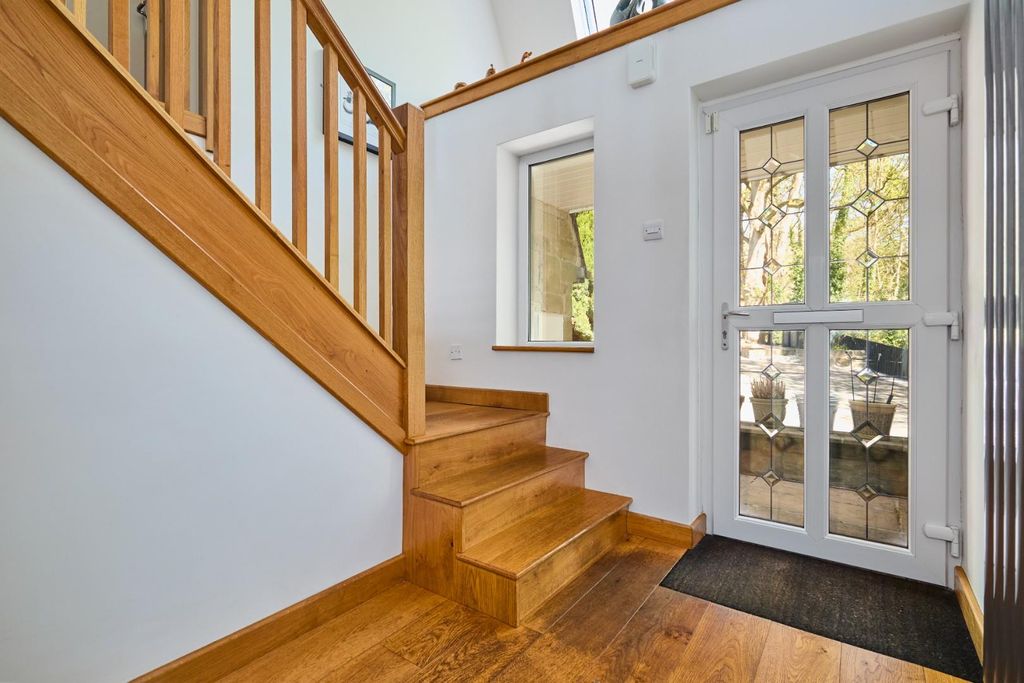 Property photo 3 of 38 6 Sunnydale Park_27.Jpg