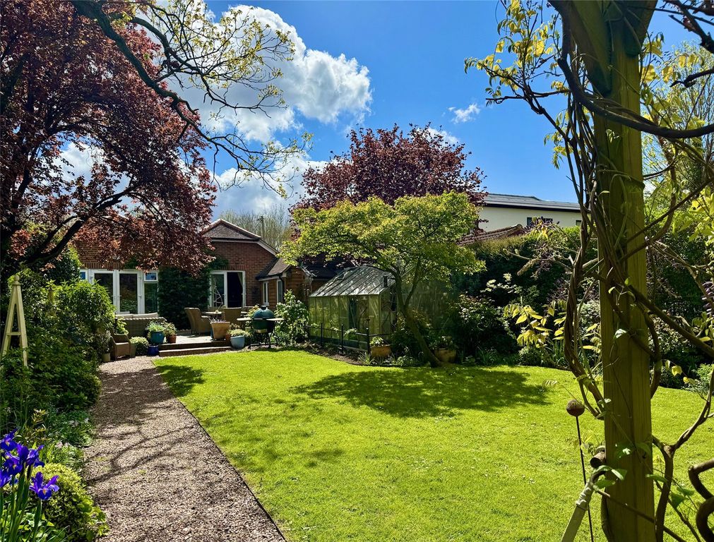Property photo 3 of 16 Picture No. 37