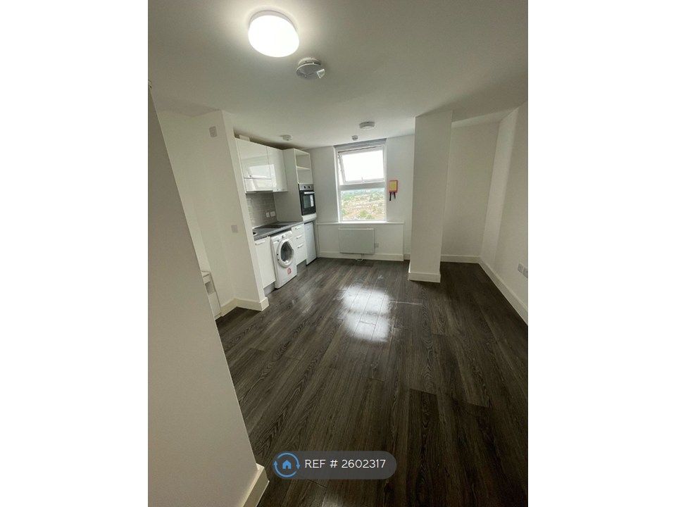 Property photo 1 of 4