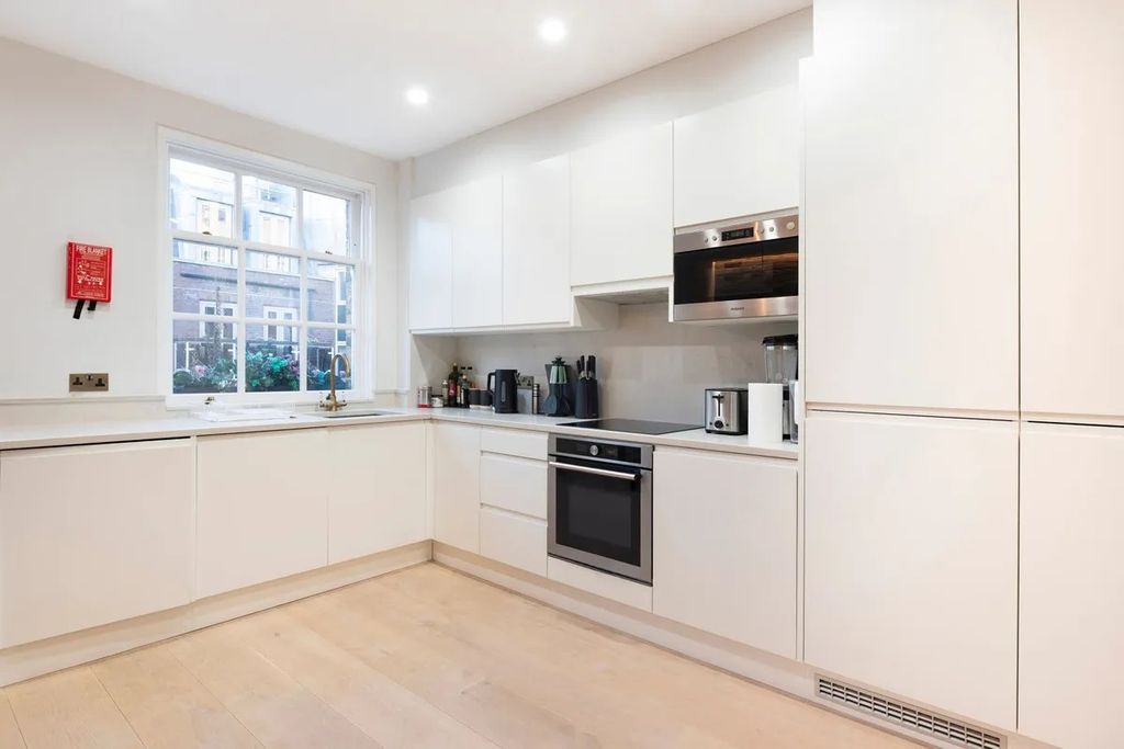 Property photo 2 of 5 Photo 2