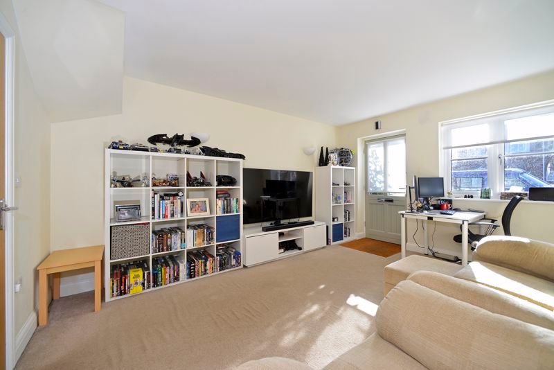 Property photo 3 of 14 Photo 2