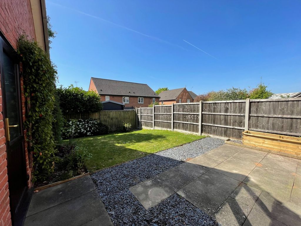 Property photo 2 of 19