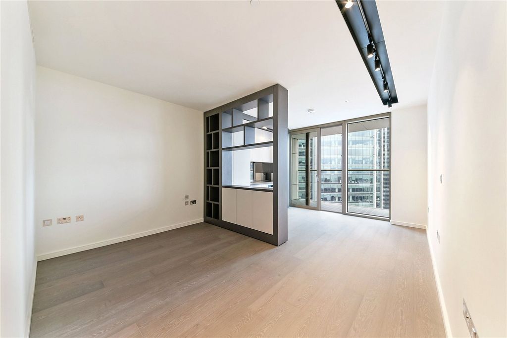 Property photo 2 of 7 Picture No. 04