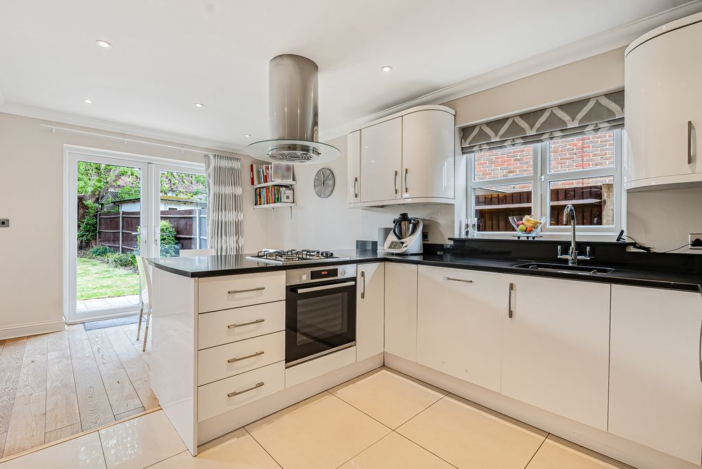 Property photo 3 of 34 3481146
