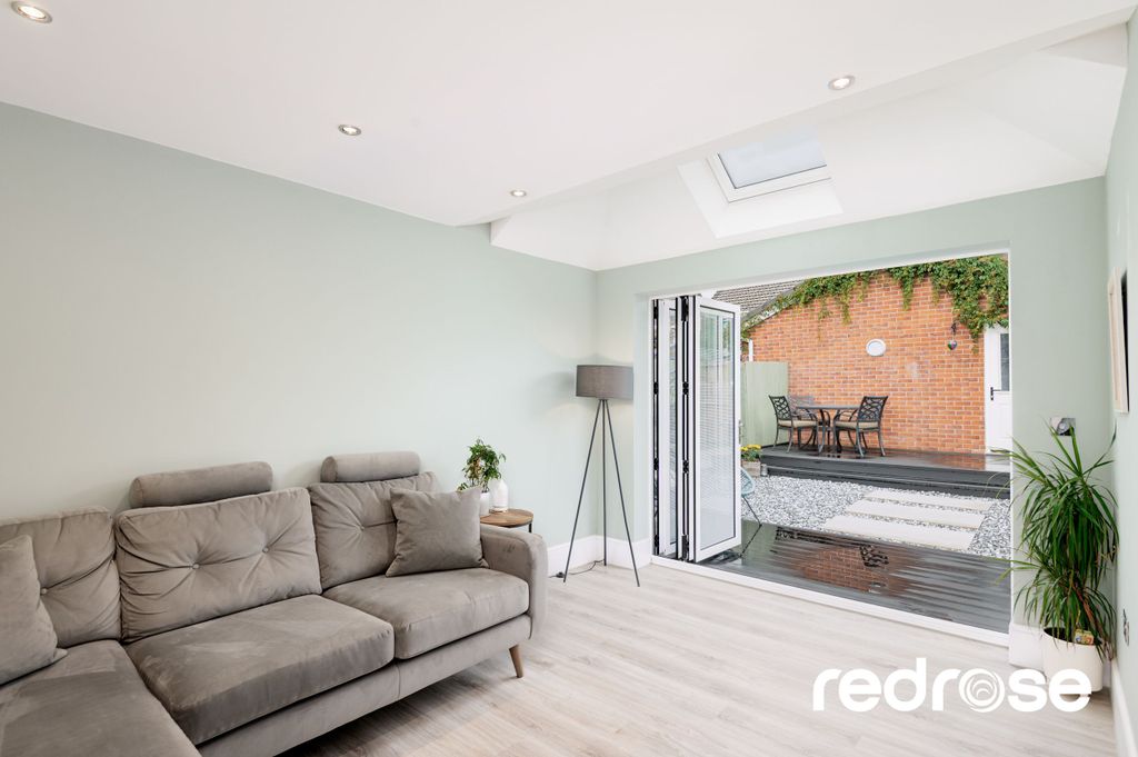 Property photo 3 of 43 Web_31 Spennymoor Cl-20