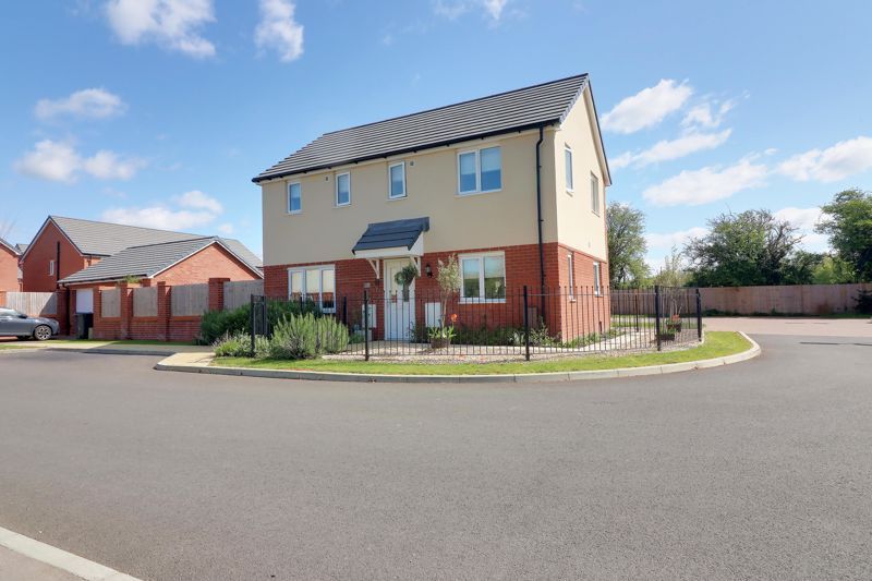 Property photo 1 of 18 Front