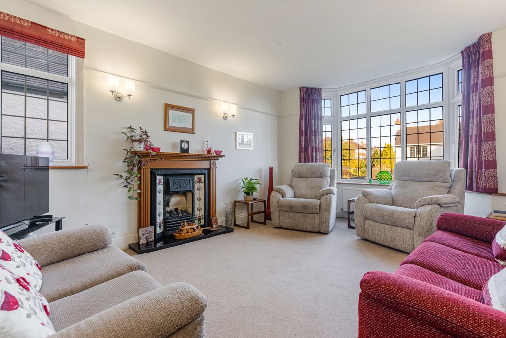 Property photo 2 of 15 A12 - 7 Maryfield Avenue Exeter - 251028