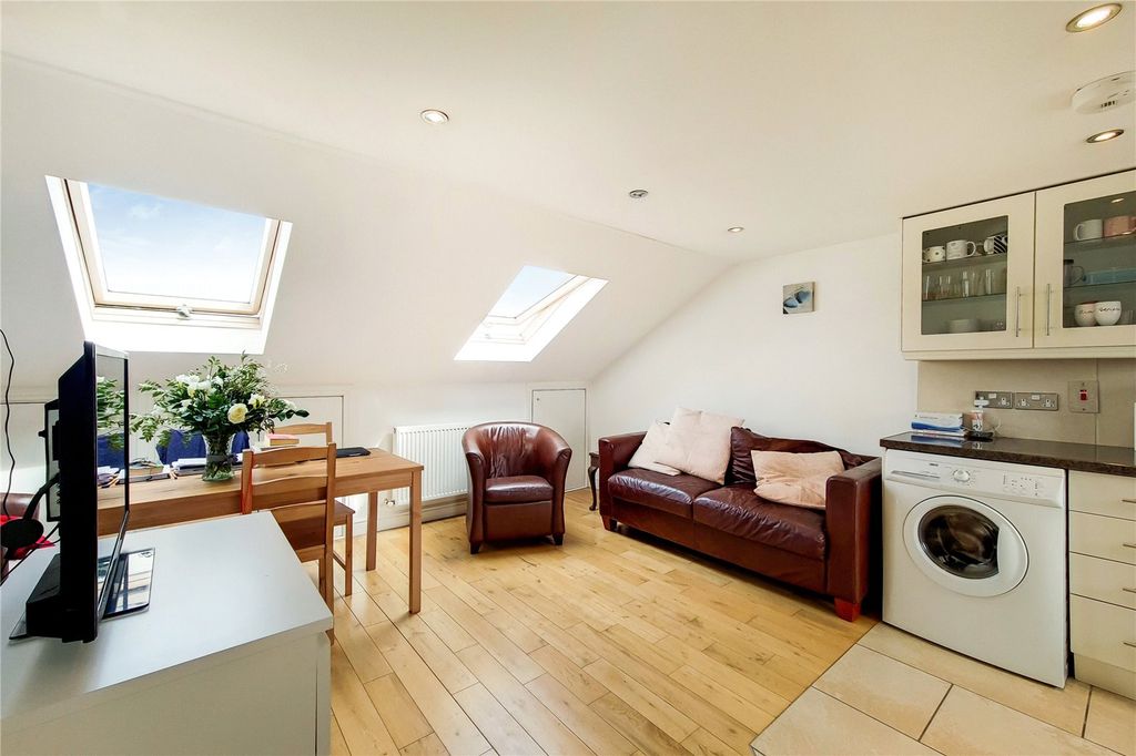Property photo 1 of 7 Picture No. 05