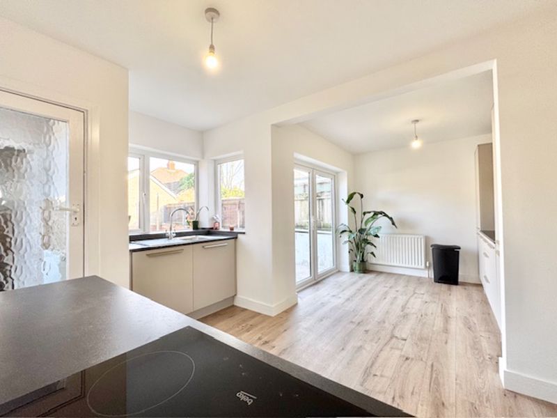 Property photo 3 of 22 Open Plan Kitchen Doner