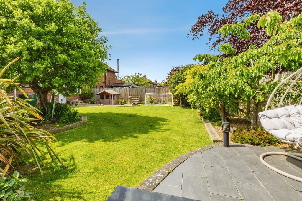 Property photo 2 of 28 Rear Garden