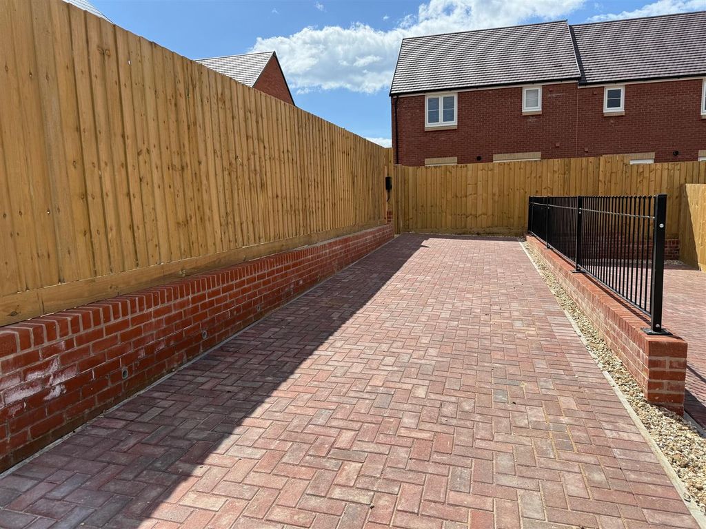 Property photo 3 of 15 Plot 302 Drive.Jpg