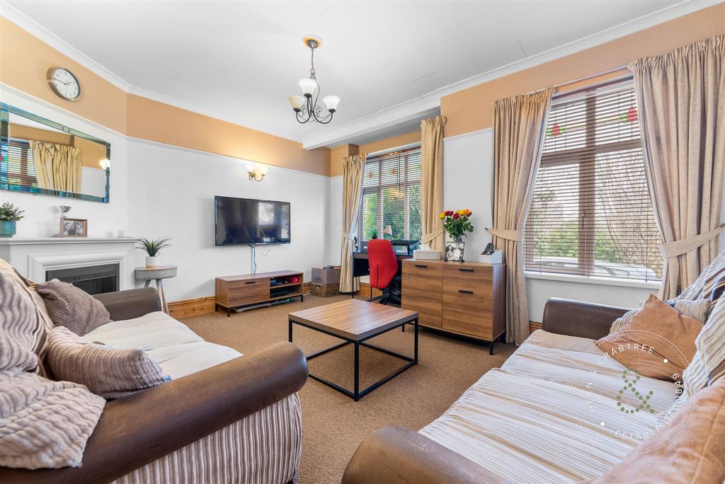 Property photo 2 of 20 Ty-Mawr-Road-07.Jpg