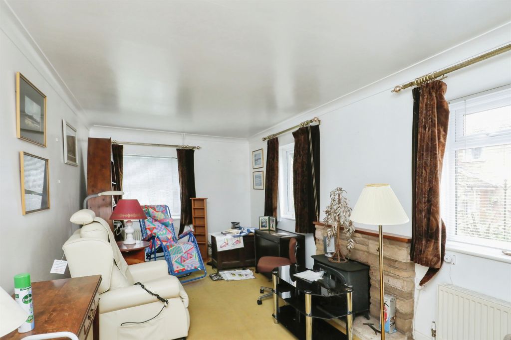 Property photo 2 of 16