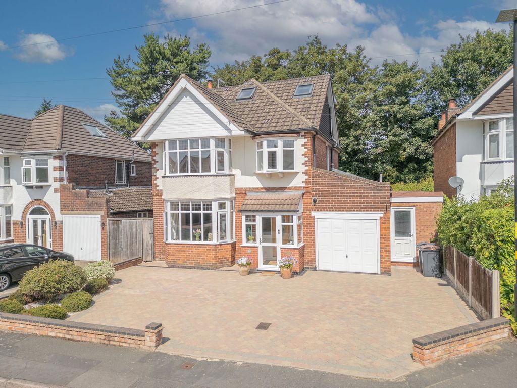 Property photo 1 of 42