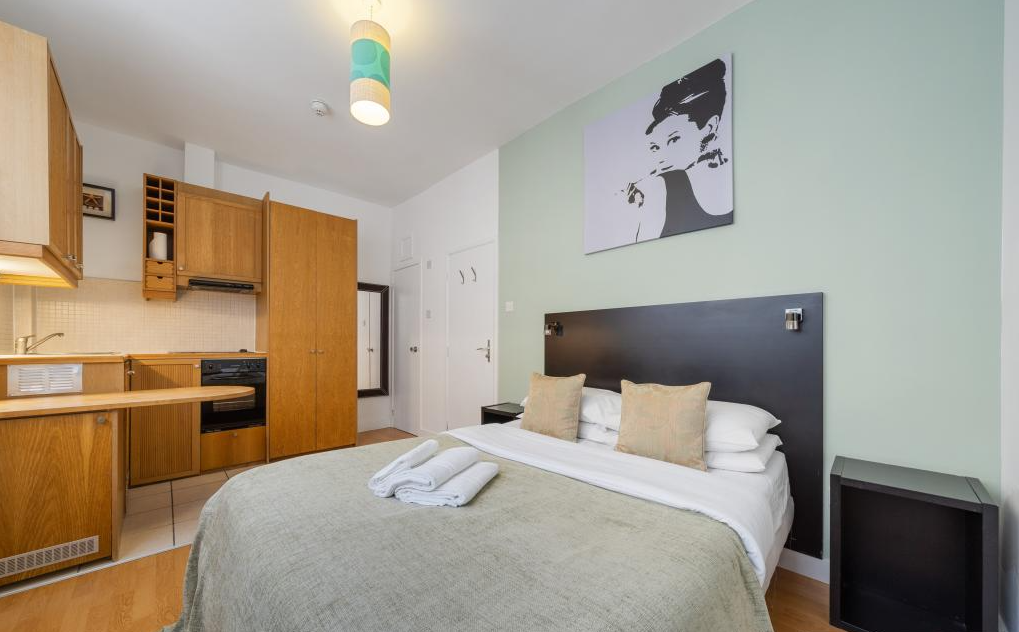 Property photo 1 of 8 Studio To Rent Euston