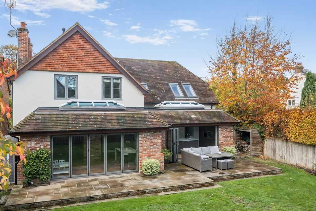 Property photo 2 of 24 1375424-6-690E027...