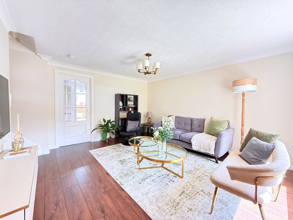 Property photo 3 of 33