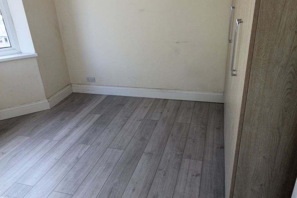 Property photo 3 of 17 Img 1707
