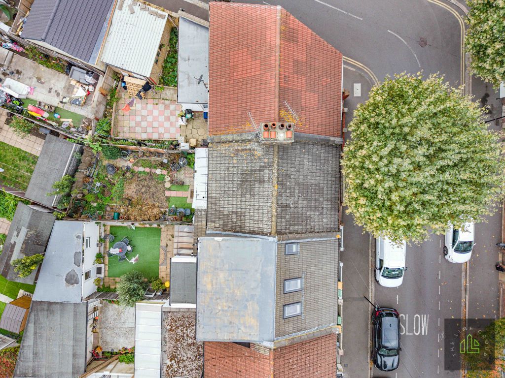 Property photo 3 of 24