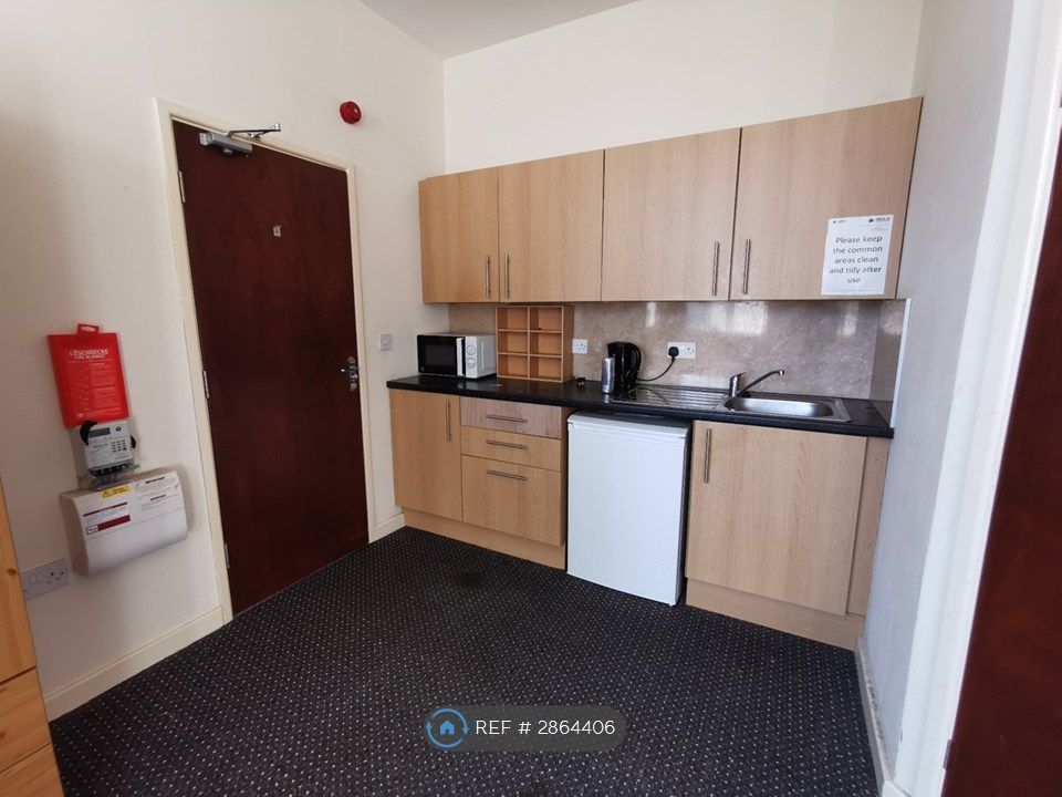 Property photo 2 of 3