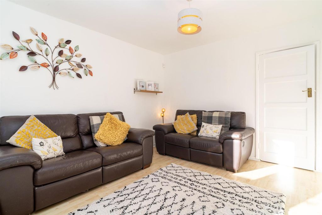 Property photo 3 of 13 Reception Room