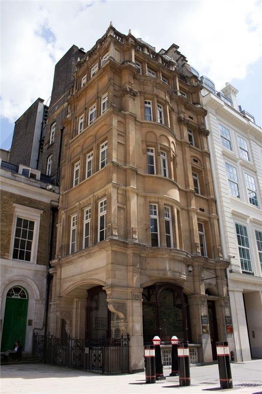 Property photo 1 of 9 Photo 9